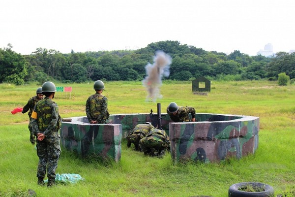 彰化後備旅實彈射擊    驗證教召部隊戰力 