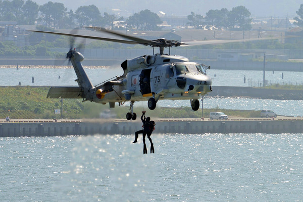 ▲▼日本SH-60J「海鷹」直升機。（圖／翻攝自海上自衛隊官網）