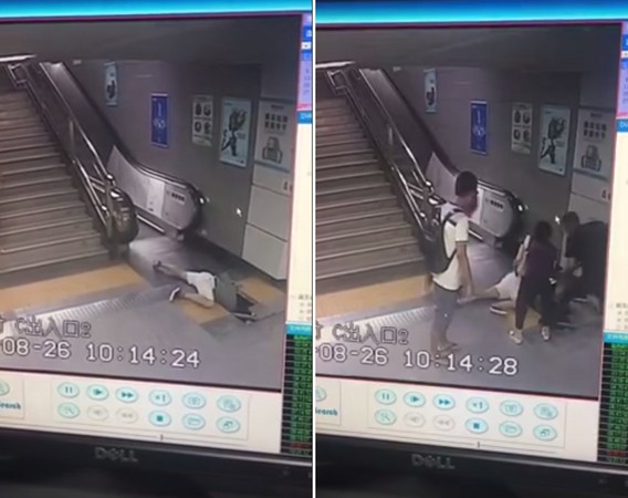 ▲▼深圳一名女乘客在地鐵站搭電扶梯時被「吃掉」。（圖／翻攝自秒拍）