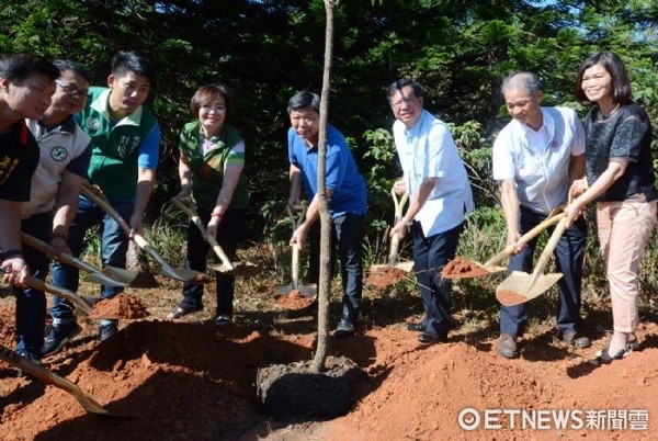 ▲中壢山嶺段工區動工，打造「桃花園造林計畫」。（圖／桃園市政府提供）