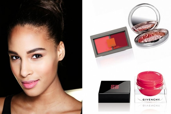 ▲看膚色選腮紅（圖／ELLE提供）