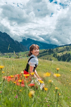 《倒霉農場》MV 遠赴瑞士「少女峰」以及「馬特洪峰」區拍攝，放眼望去農場風光明媚。