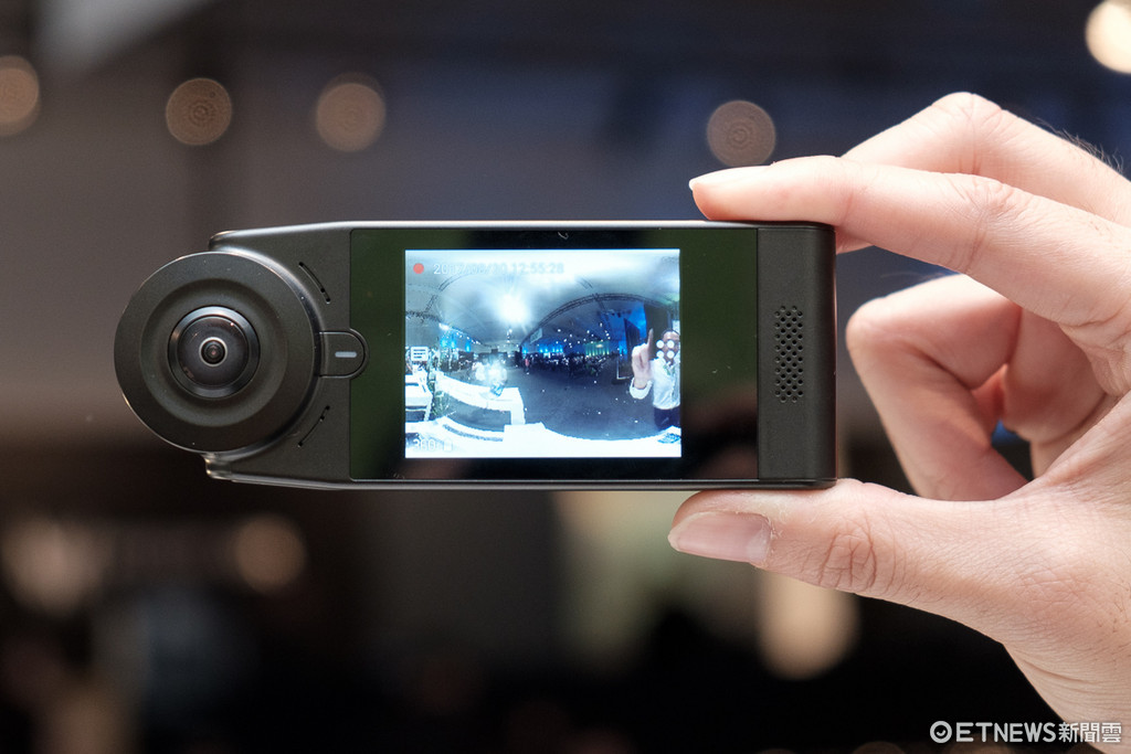 首款內建4G的智慧VR相機！宏碁Holo360、Vision360體驗。（圖／記者莊友直攝）