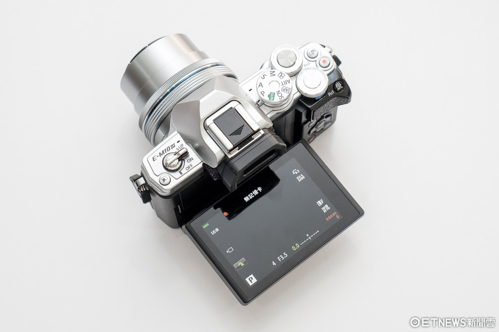 全台相機收購olympus EM-1III 搶先體驗。（圖／記者莊友直攝）