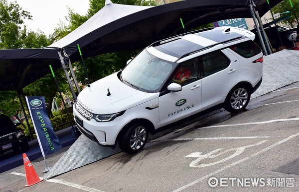 Land Rover Discovery 349萬元起上市　「翻山越嶺」全靠這一味（圖／記者游鎧丞攝）