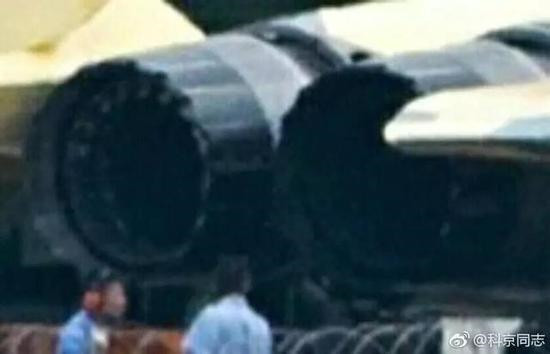 疑似殲-20機尾部特寫照片流出，從外部特徵來看，很可能已經換上中國國產太行B型發動機。（圖／翻攝自大陸網站）