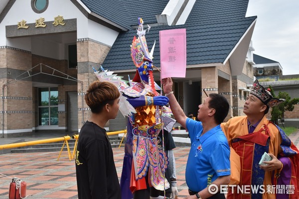 台東市公所於殯葬園區辦理中元節祭典活動，由張國洲市長擔任主祭。（圖／台東市公所提供）