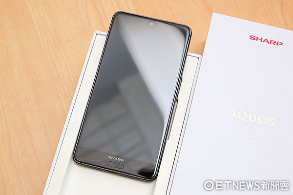 ▲ Sharp AQUOS S2 開箱圖集。（圖／記者鄭惟仁攝）