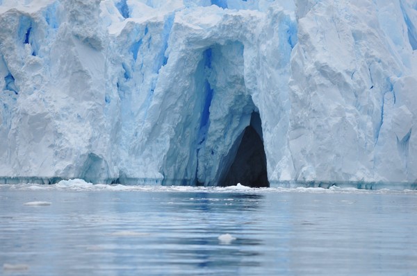 ▲▼示意圖冰山洞穴、南極、北極。（圖／翻攝自pixabay）