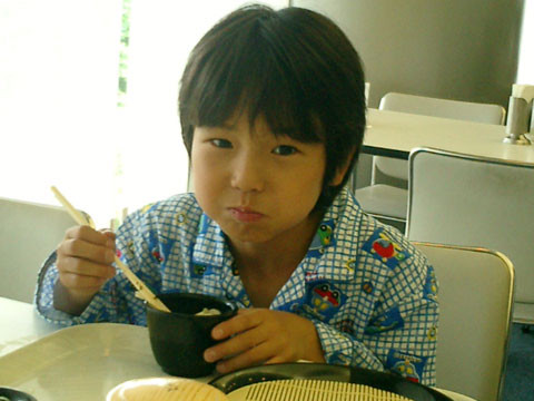 ▲齋藤隆成7歲出道，精湛早熟的演技被封為「天才童星」。（圖／翻攝自日網）