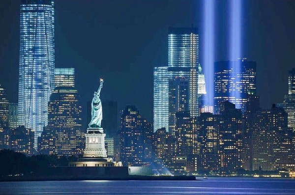 ▲▼ 美國「9-11事件」16周年　全國降半旗致哀。（圖／翻攝自推特／@firearmsWMP）
