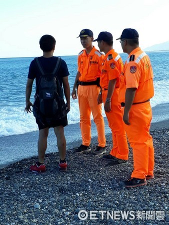 泰利颱風逼近台灣，第一三岸巡總隊呼籲民眾勿近海邊戲水觀浪，維護自己生命財產安全。（圖／第一三岸巡總隊提供）