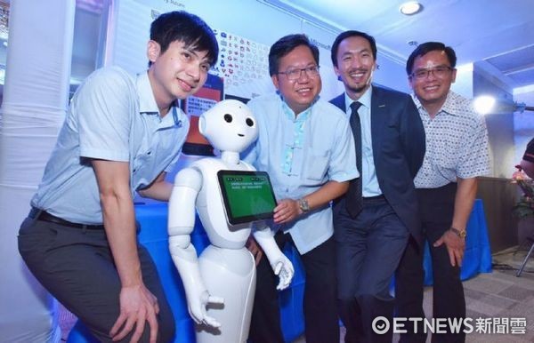 ▲桃園市政府將請10位「智能機器人」，進行為民服務任務。（圖／記者楊淑媛攝）