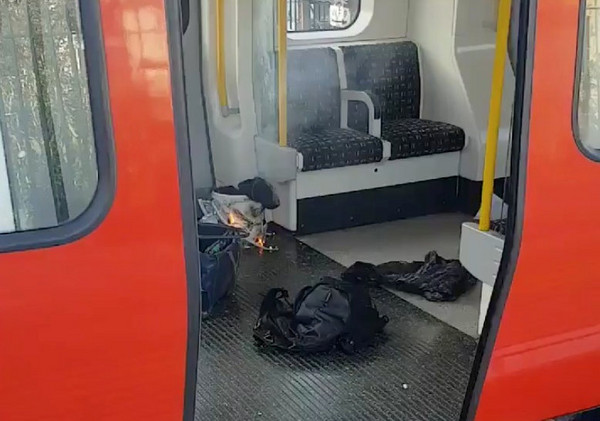 ▲▼倫敦地鐵傳出爆炸案。（圖／路透社）