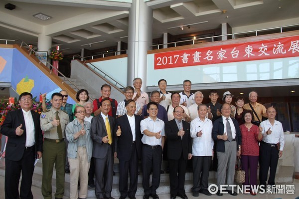 「台東書畫名家交流特展」16日起至10月2日止，於台東縣藝文中心1樓展覽室及藝廊展出百件作品。（圖／台東縣政府提供）