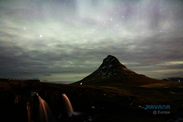 ▲冰島教堂山極光。（圖／卡瓦納提供）