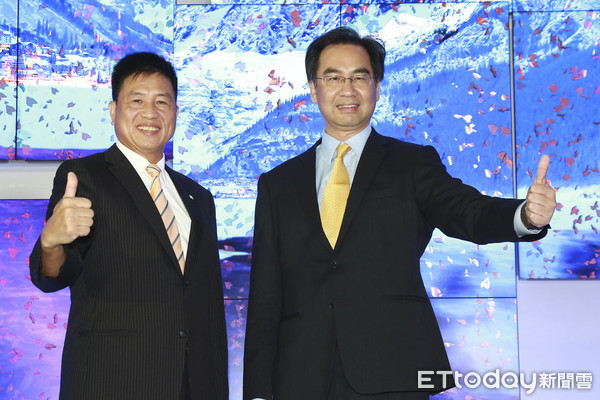 ▲▼Touch Taiwan，左起為友達董事長彭双浪、總經理蔡國新。（圖／記者黃克翔攝）