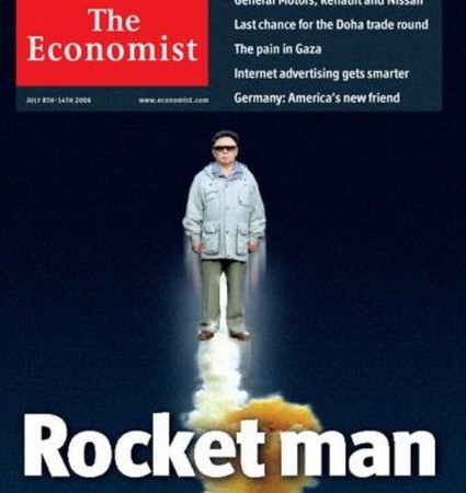▲《經濟學人》雜誌2006年7月其中一期的封面，把把金正恩的老爸金正日比喻為「火箭人」。(圖／翻攝自網路)