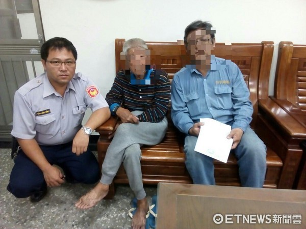 ▲台南市警五分局北門派出所警員金明憲，發現86歲身障失智之失蹤人口，通知家屬平安領回。（圖／記者林悅翻攝）