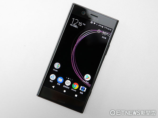 ▲ Sony Xperia XZ1 Compact 霧夜黑開箱。（圖／記者鄭惟仁攝）