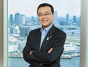 日本東芝副社長小林清志因假帳下台，當地媒體也大肆報導。