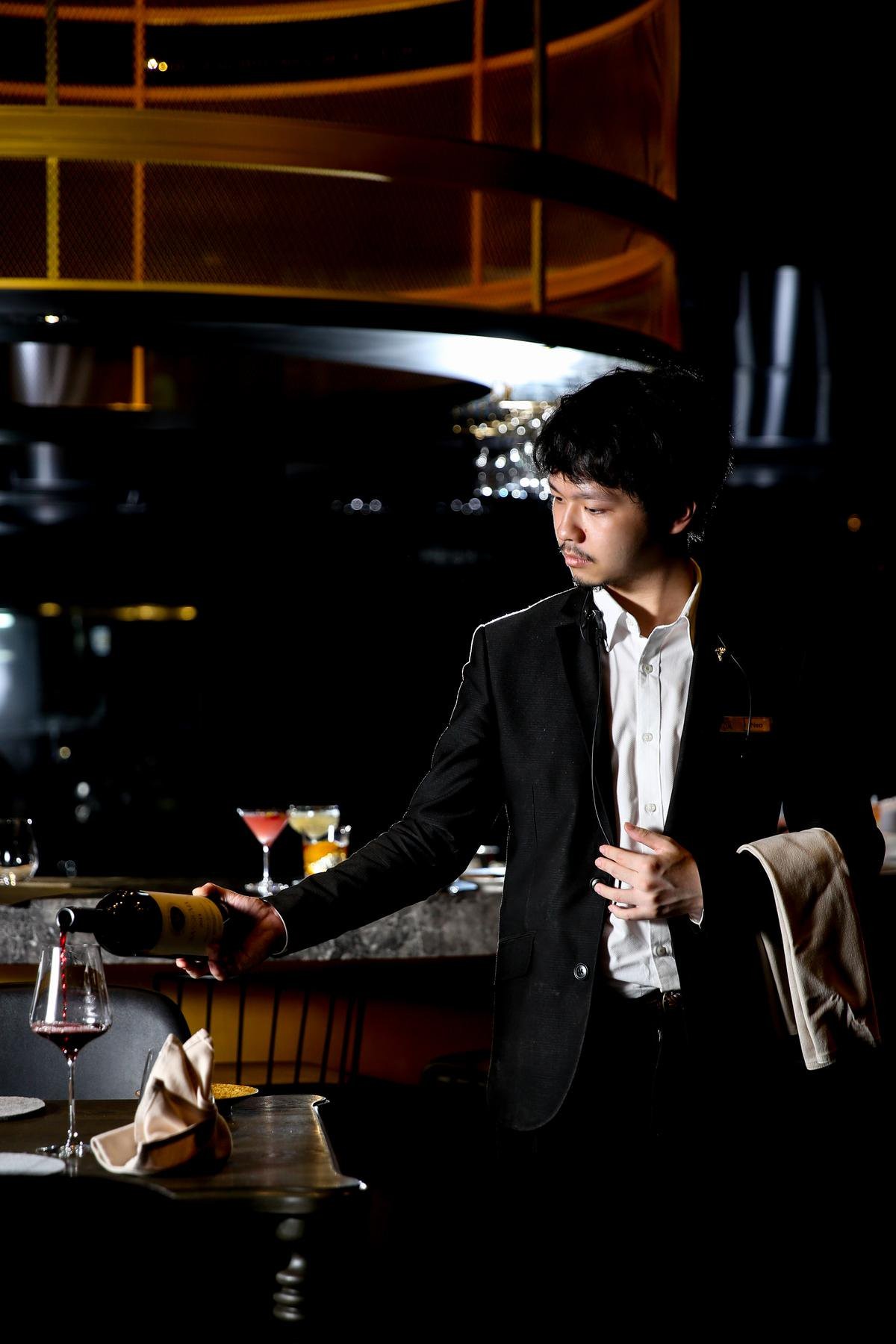 「Orchid Restaurant 蘭」有專業侍酒師可建議葡萄酒搭餐。