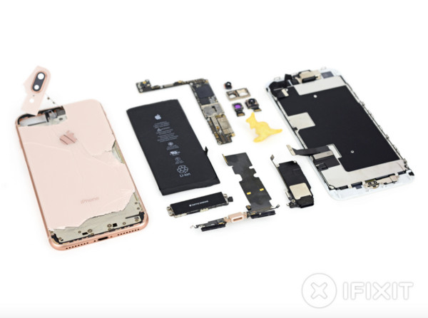 ▲iPhone 8 Plus拆解：採高通LTE模組、三星的記憶體、背蓋易碎。（圖／ifixit）