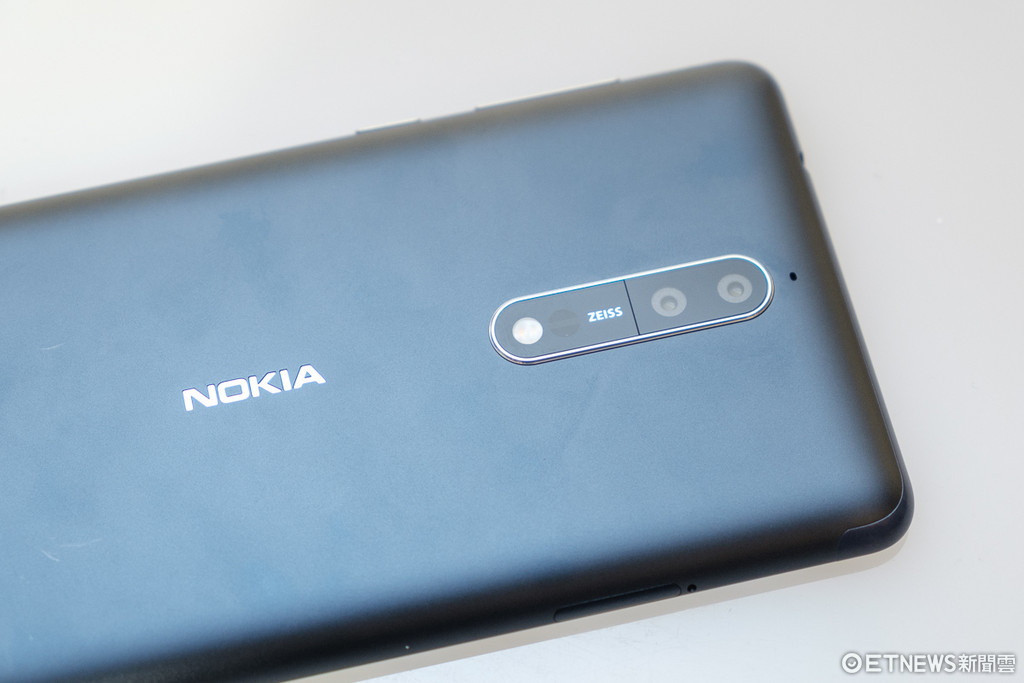 售15,900、硬碰小米6！搭S835、蔡司雙鏡的NOKIA 8上市。（圖／記者莊友直攝）