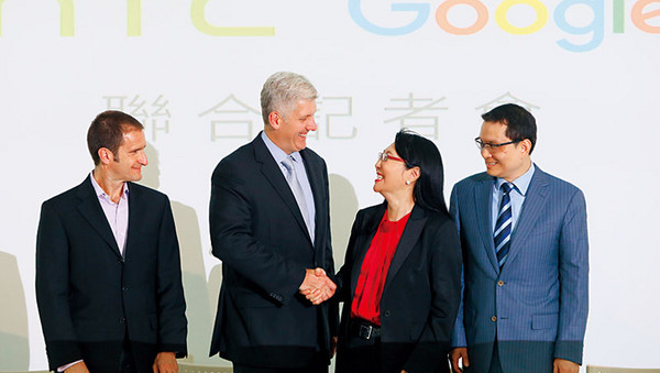 九月二十一日，宏達電宣布以十一億美元出售手機ODM部門給Google，這筆錢，包含了約兩千名員工和專利。（圖／商業周刊／攝影楊文財）