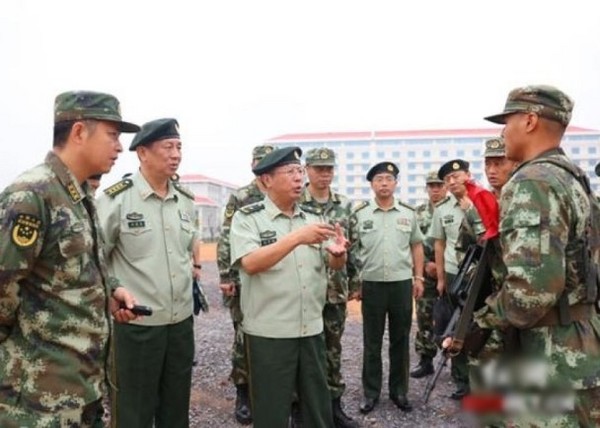 原北部戰區陸軍領導鄭家概近日以武警部隊參謀長身份，在武警湖南省總隊檢查調研。（圖／翻攝自大陸網站）