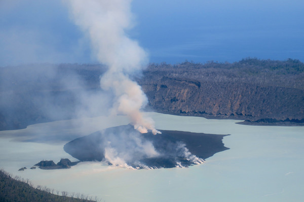 ▲▼萬那杜火山Vanuatu。（圖／路透社）