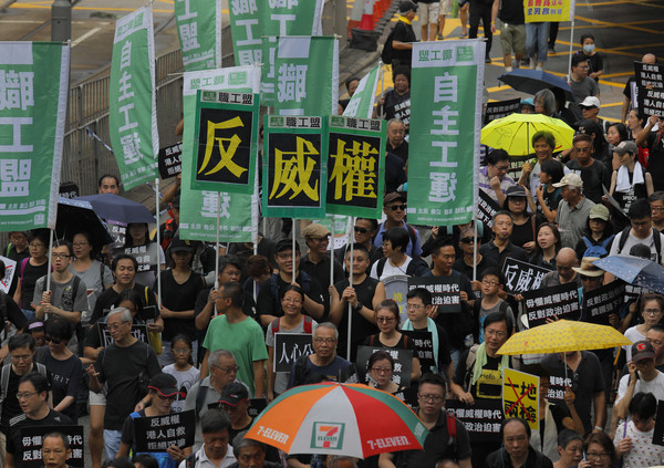 ▲▼香港「十一國慶」反威權遊行。（圖／美聯社）