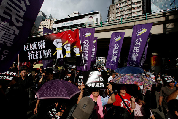▲▼香港「十一國慶」反威權遊行。（圖／路透社）