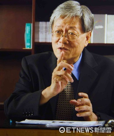 ▲「台灣土地詩人」美譽、台灣第一位獲諾貝爾文學獎提名的作家李魁賢。（圖／李魁賢提供）