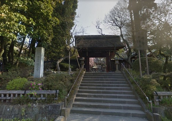 東京深大寺發現成人頭蓋骨。（圖／翻攝自Google地圖）