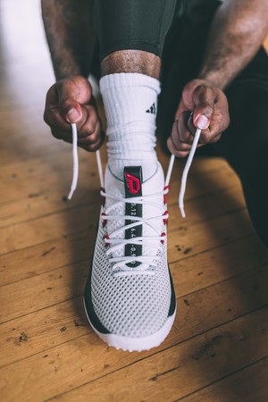 ▲adidas正式發表Damian Lillard第四代戰靴Dame 4，顛覆傳統打造零阻礙穿著體驗。（圖／品牌提供）