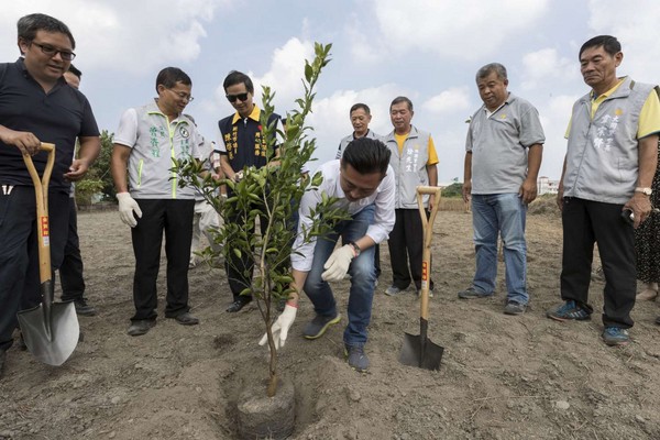 ▲都市友善農園啟動。（圖／新竹市政府提供）
