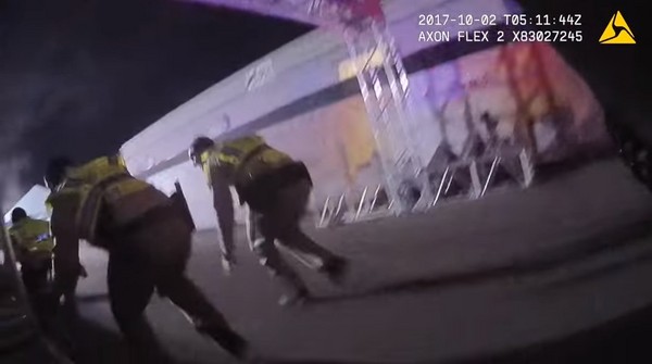 ▲▼美國警察公佈「賭城」槍擊案的救援影片。（圖／翻攝自Las Vegas Metropolitan Police YouTube）