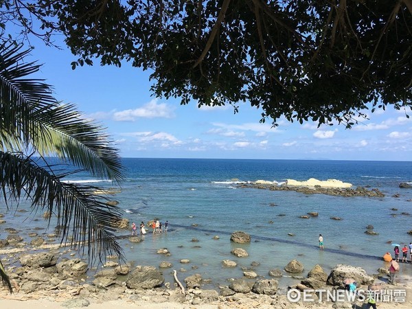 ▲▼台東逐浪海景咖啡，杉原海岸，富山護漁區（圖／記者蔡玟君攝）