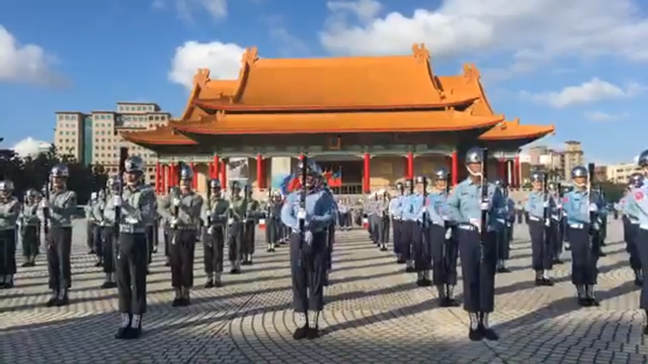 ▲▼三軍樂儀隊在中正紀念堂進行國慶預演。（圖／記者楊佳穎攝）