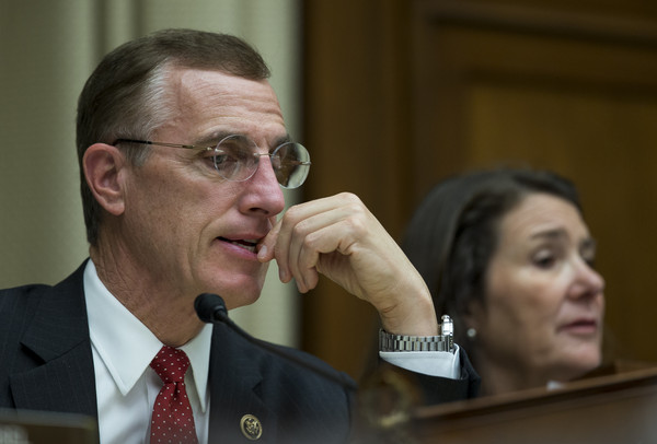 ▲Tim Murphy,提姆墨菲,反墮胎議員「逼小三流產」　被嗆後推卸「都我幕僚寫的！」。（圖／達志／美聯社）