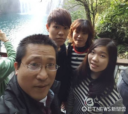 ▲首次唱《爸爸》成訣別　堅強女高生被cue...第一句就淚崩。（圖／記者嚴云岑攝）