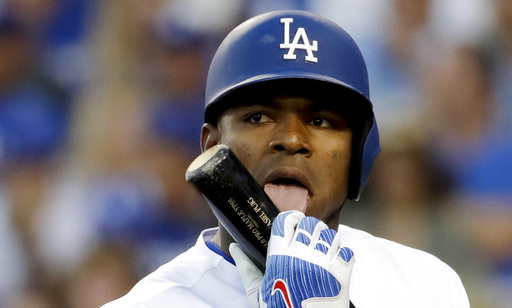 ▲普伊格（yasiel puig）舔棒。（圖／達志影像／美聯社）