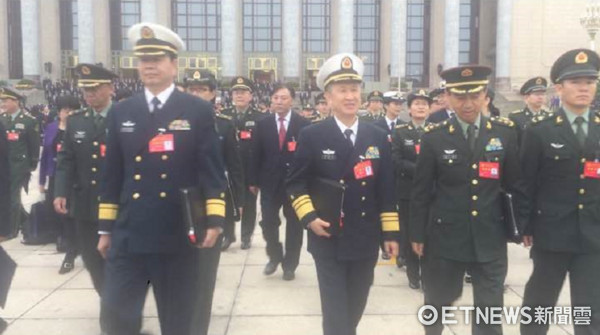 ▲▼超大陣仗步出北京人民大會堂。（圖／記者周怡德攝）