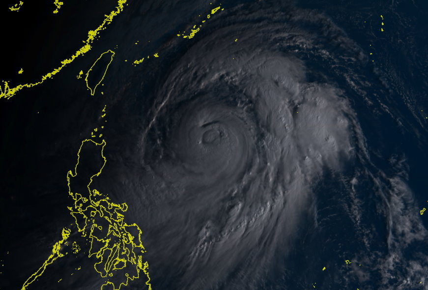 蘭恩颱風。（圖／翻攝日本向日葵8號衛星影像） 