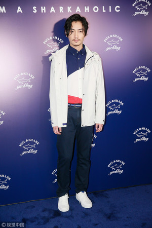 ▲▼陳曉爆紅難得休假，苦笑兒還不會叫爸爸。（圖／CFP）