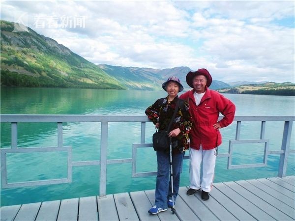 72歲的谷向東帶癌末妻高志俠旅行。（圖／翻攝《看看新聞》）