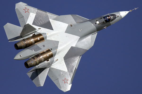 ▲▼蘇-57戰鬥機原型機命名為T-50，由俄羅斯蘇霍伊航空集團（Сухой）設計。（圖／翻攝自維基百科）