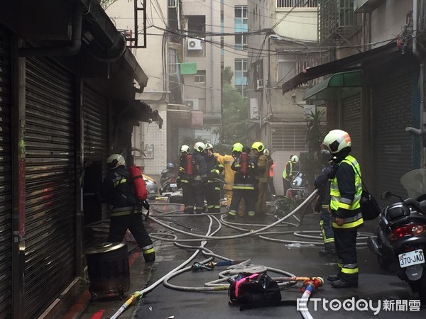 ▲▼民權東路火警。（圖／記者張曼蘋攝）