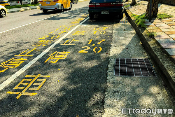 ▲路邊停車格,路邊停車位,停車,停車場（圖／記者張一中攝）